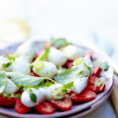 Strawberries, burrata & basil