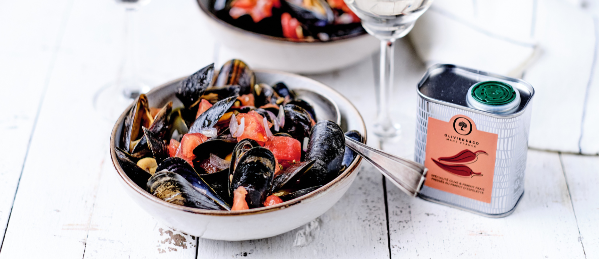 Mussels, tomato & Espelette Pepper