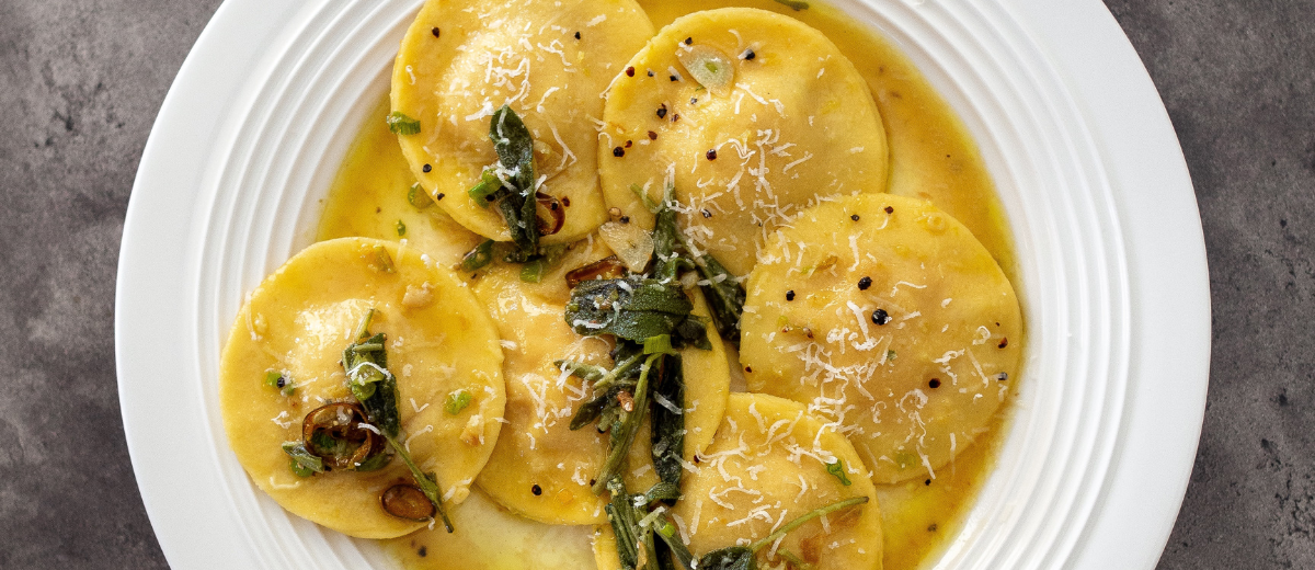 Ravioli with yellow pesto